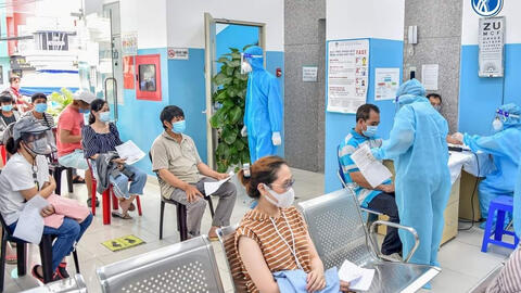 Thêm 4.806 ca mắc COVID-19 trong ngày 8/10, riêng TP HCM có 2.215 ca