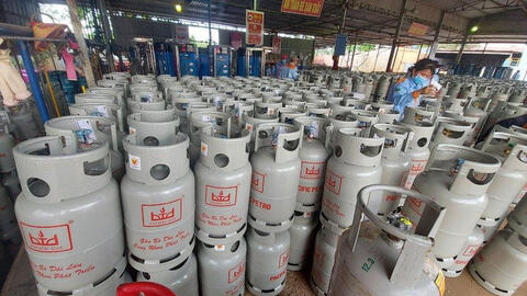 Giá gas tăng nhẹ 2.500 đồng/bình