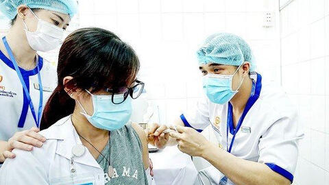 COVID-19 chiều 22/4: Thêm 4 ca nhiễm nhập cảnh