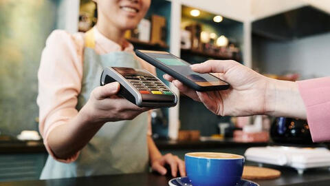 Thanh toán không tiền mặt tiếp tục tăng mạnh