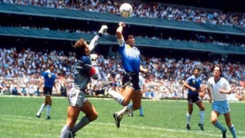 Cựu danh thủ Maradona qua đời ở tuổi 60, Argentina Quốc tang 3 ngày