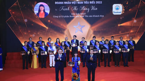 Nữ Chủ tịch HĐQT Công ty CP Nước giải khát Yến sào Khánh Hòa được vinh danh “Doanh nhân Việt Nam tiêu biểu”