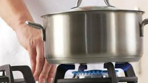 Nhà dùng bếp gas phải biết việc làm chỉ với một cây tăm này: Có thể giúp giảm “kha khá” tiền gas một năm