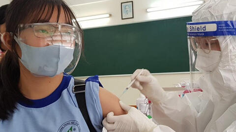 TP.HCM chuẩn bị tiêm mũi 2 vaccine Covid-19 cho học sinh 12-17 tuổi, sắp tiêm mũi 1 cho học sinh lớp 6