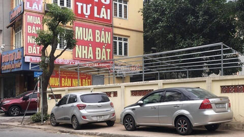 Dịch vụ thuê xe tự lái dịp tết giá tăng chóng mặt