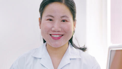 Nữ tiến sĩ phát triển kit chẩn đoán nhanh bệnh Alzheimer