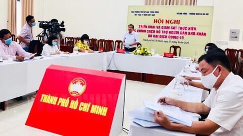 TP.HCM bắt đầu hỗ trợ người khó khăn ảnh hưởng dịch COVID-19