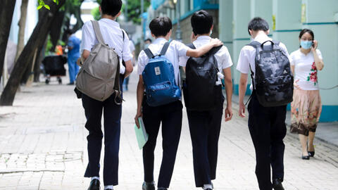 Con số gây sốc về tỷ lệ học sinh trung học muốn tự kết liễu cuộc đời ở Hong Kong, lời cảnh tỉnh cho tất cả phụ huynh
