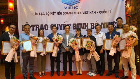 Thành lập Câu lạc bộ Doanh nhân Việt Nam – Quốc tế