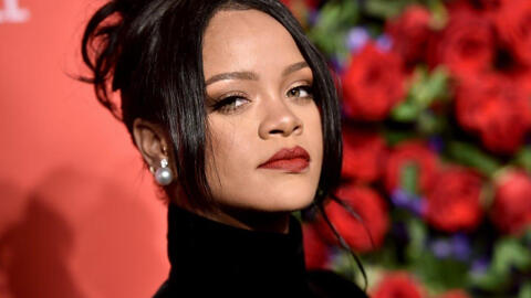 Rihanna trở thành nữ tỷ phú tự thân trẻ nhất nước Mỹ