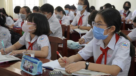 Đâu là thời điểm thích hợp để Hà Nội cho học sinh đi học trở lại?