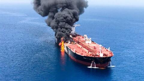 Vì sao eo biển Hormuz trở thành vị trí vận chuyển dầu quan trọng nhất thế giới?