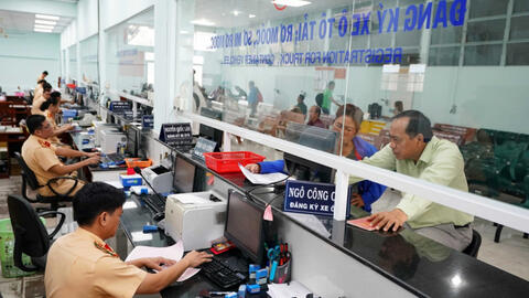 Người dân có thể mua xe mới, khai báo mất xe qua hệ thống online