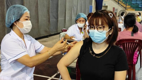Người đã tiêm 2 mũi Vero Cell thì tiêm mũi thứ 3 bằng vaccine nào?