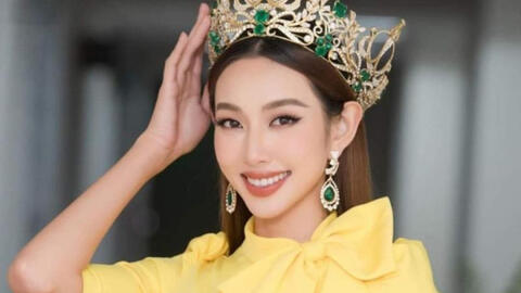 Hoa hậu Thùy Tiên nhận bằng khen của Thủ tướng Chính phủ