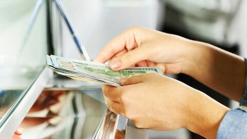 Mua bán trái phép dưới 1.000 USD không lo bị...phạt tiền