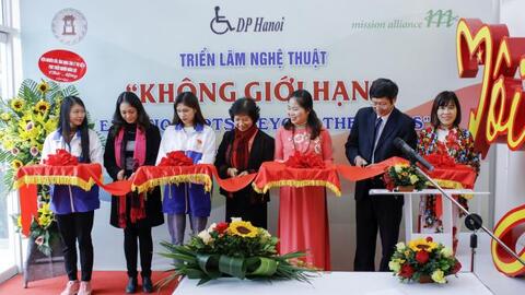 Khai mạc triển lãm nghệ thuật không giới hạn