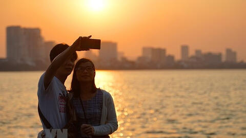 Top 10 điểm check-in ‘ấm áp’ tại Thủ đô Hà Nội trong mùa Valentine