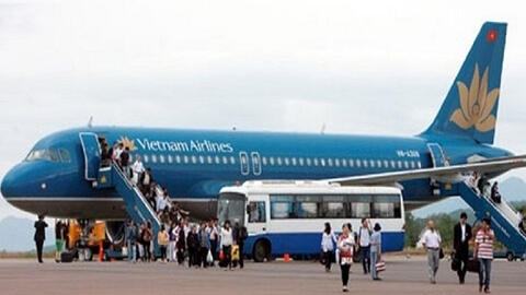 Liên tiếp phát hiện máy bay Vietnam Airlines rách lốp sau khi cất/hạ cánh