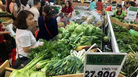 Sau Tết, nhiều siêu thị tiếp tục 'tung' khuyến mãi