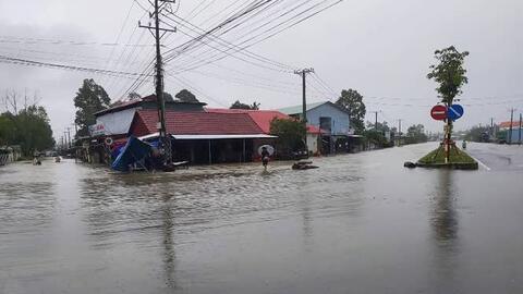Trận lũ lịch sử khiến hơn 8.400 căn nhà ở Phú Quốc chìm trong biển nước