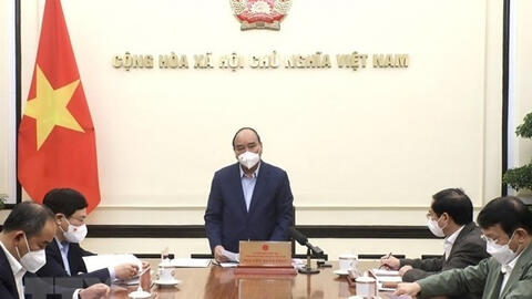 Chủ tịch nước Nguyễn Xuân Phúc: Ưu tiên cao nhất cho công tác bảo hộ công dân Việt Nam tại Ukraine