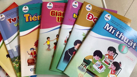 Bộ SGK lớp 1 có giá đắt hơn 4 lần so với SGK hiện hành