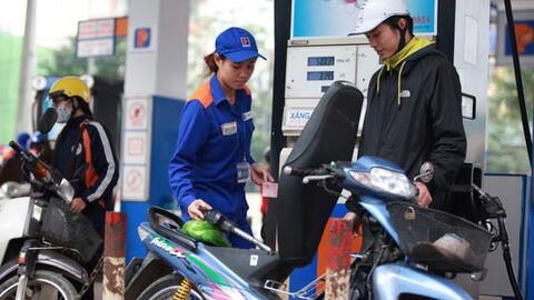 Giá xăng giảm mạnh từ 15h ngày 17/6