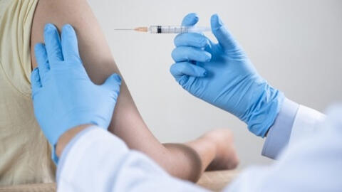 Bắt đầu tiêm vaccine Covid-19 tại Việt Nam từ ngày 8/3