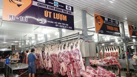 Những thương nhân từng là F0 được vận động trở lại chợ Bình Điền