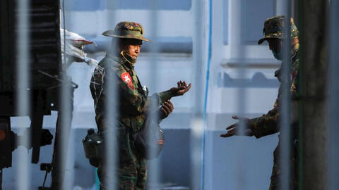 Myanmar đóng cửa các ngân hàng sau vụ bắt giữ bà Aung San Suu Kyi