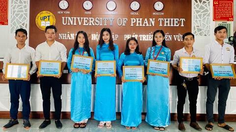 Tập đoàn Novaland tiếp sức chấp cánh ước mơ cho hàng ngàn sinh viên