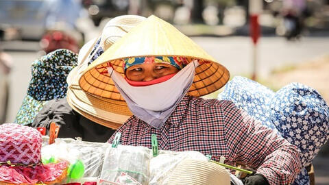 Nắng nóng gay gắt trở lại miền Bắc