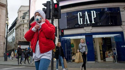 Hàng trăm nghìn người bỏ chạy khỏi London vì lệnh phong tỏa
