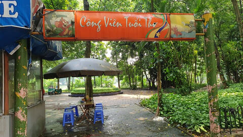 Cảnh hoang vắng, xập xệ ở công viên Tuổi thơ thuộc "khu đô thị kiểu mẫu" ở Hà Nội