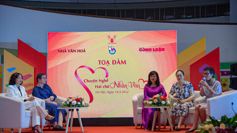 Các nhà báo nữ mạn đàm về chuyện nghề báo và hai chữ "Nhân văn"