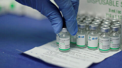 Vaccine của Trung Quốc có thể ngăn ca Omicron trở nặng