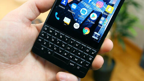 TCL nói công nghệ 5G phù hợp với TV và tủ hơn là smartphone Blackberry