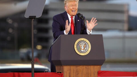 Tổng thống Trump: "Tôi không muốn thua người có IQ thấp như Joe Biden"