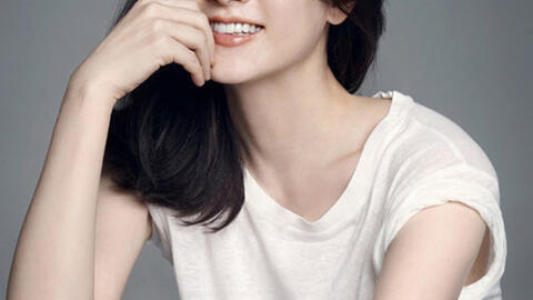 Lee Young Ae: Từ bỏ hào quang để thực hiện thiên chức làm mẹ