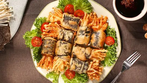 Món ngon mỗi ngày: Rong biển cuộn nấm kim châm