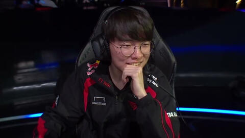 Liên tục "ăn hành" trong rank, Faker nhận xét một câu khiến toàn bộ LPL ê chề