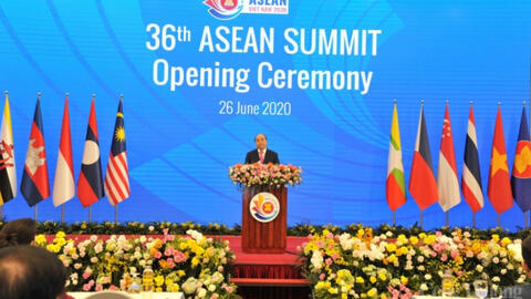 ASEAN thông qua tuyên bố "vượt thách thức, duy trì tăng trưởng"