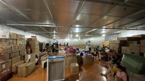 Tấn công kho hàng lậu hơn 10.000m2 tại thành phố Lào Cai