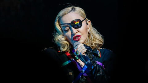 Madonna viết kịch bản và làm đạo diễn phim về cuộc đời mình