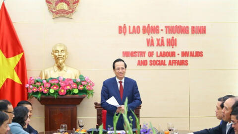 Bộ trưởng Đào Ngọc Dung: Cải cách tiền lương phải đi đôi với điều chỉnh lương hưu
