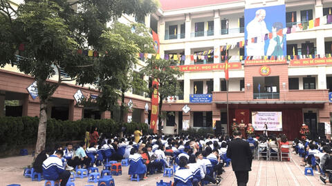 Giờ học của học sinh: Làm sao để cân bằng giữa thực tế cuộc sống và chương trình học?