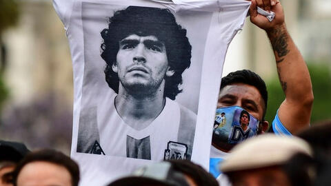 Cơ quan chức năng làm rõ nghi vấn xung quanh cái chết của Maradona