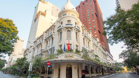 Nhiều tour du lịch, khách sạn cao cấp tại TP.HCM giảm giá sốc tới 73%