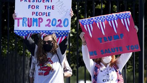 Đông đảo người ủng hộ lo lắng, cầu nguyện cho Tổng thống Trump